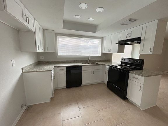 2nd image of 7518 Crisp Wood Ln