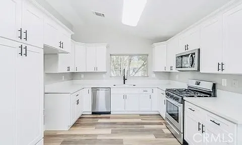 5114 Yellow Rose Ct — Photo 1