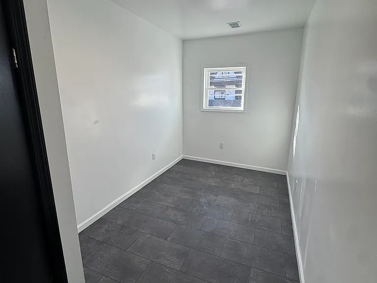 403 Boggs Ave #2 — Photo 4