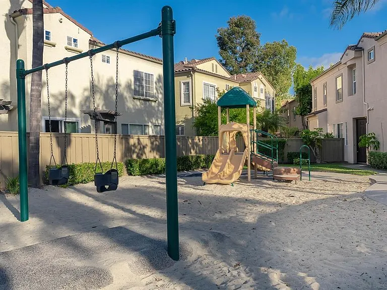 11817 Miro Cir #1 — Photo 18