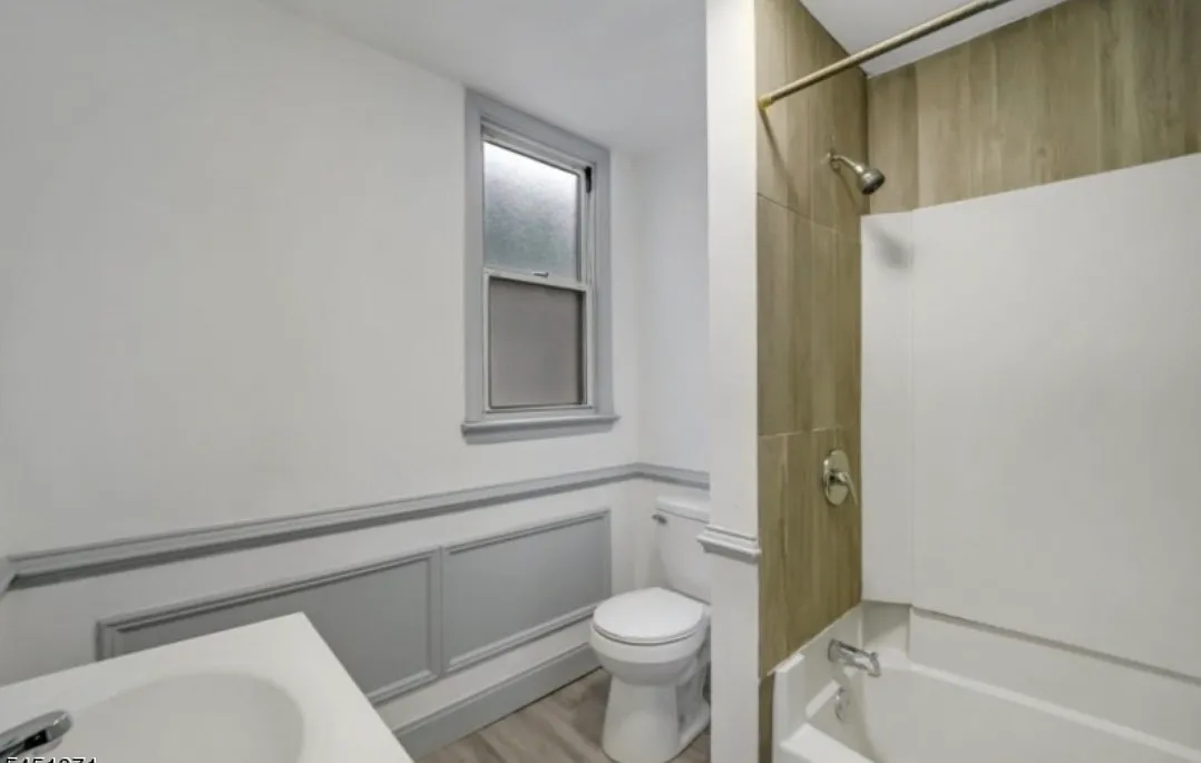 4 bed, $2,250 — Photo 3