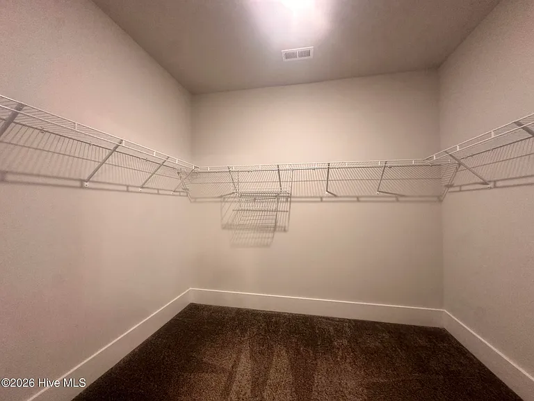 201 Thistleberry Dr — Photo 32