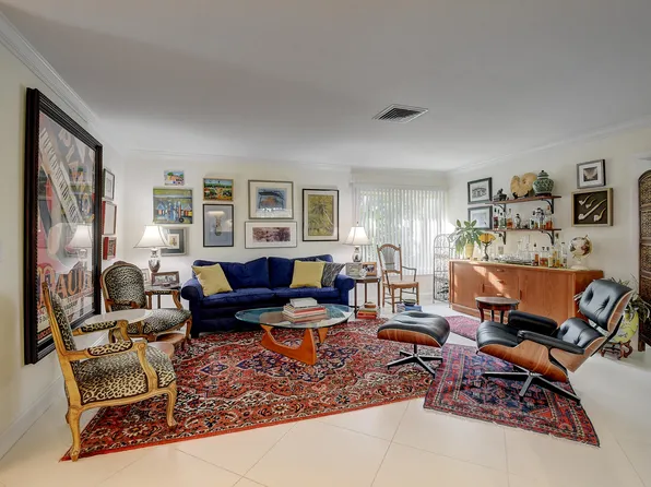 378 Yorktowne Circle, Atlantis, FL 33462