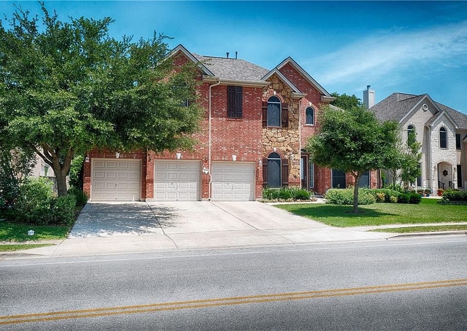 1st image of 2773 Lake Forest Dr