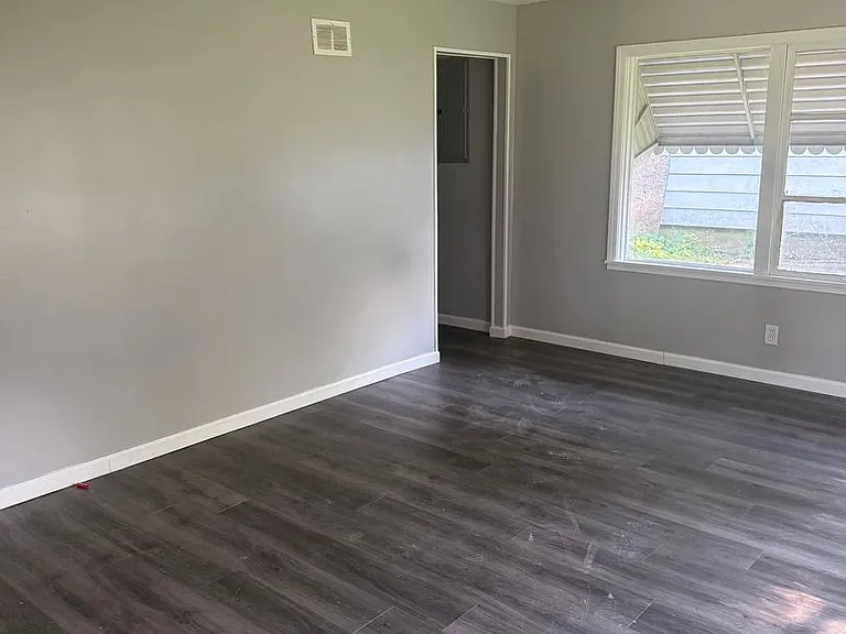 4318 Rozier Dr — Photo 3