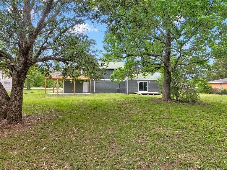 Granger Dr — Photo 26