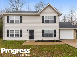 131 Lyndhurst Dr, La Vergne, TN 37086