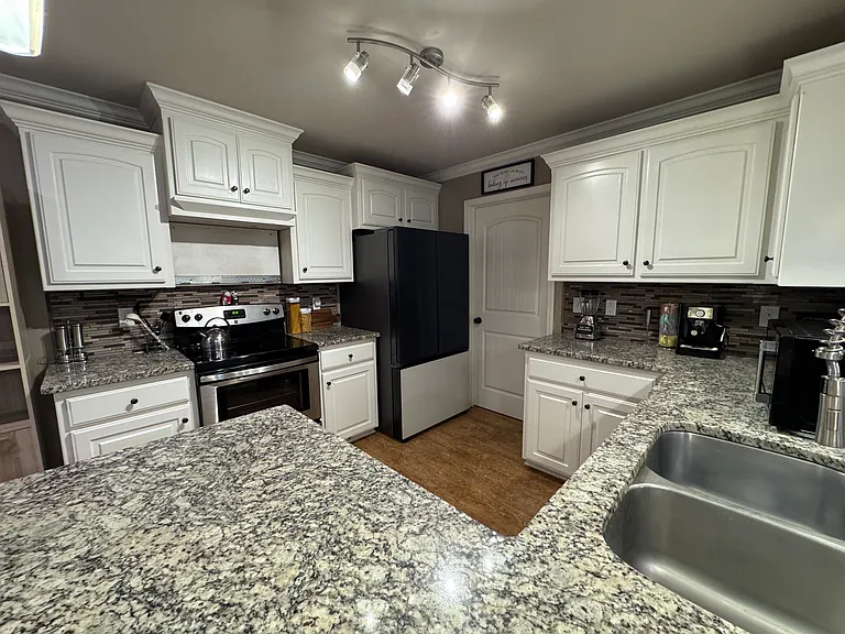 21 Kasidyann Ct — Photo 6