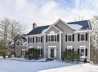 3 James Vincent Dr, Clinton, CT 06413