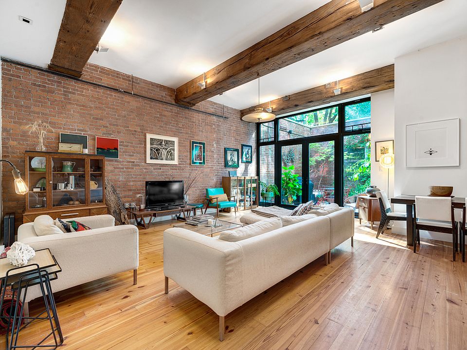 1st image of 72 Berry St APT 1C