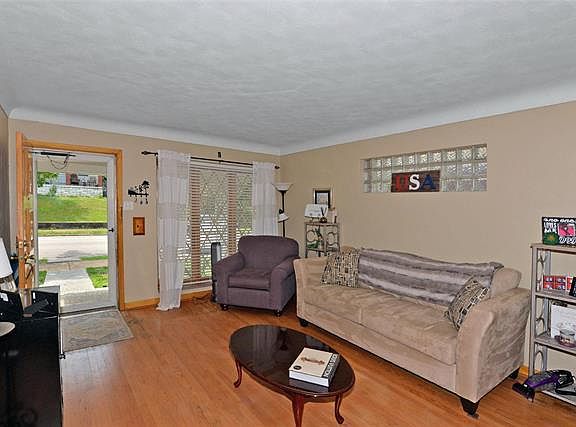 2nd image of 5567 Dugan Ave