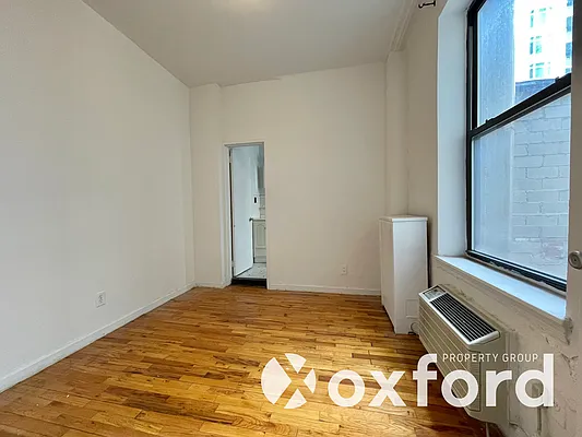 Rented by Oxford Property Group | media 5