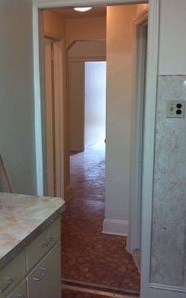 2nd image of 165 Halsey St