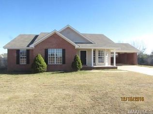 102 Carls Dr, Deatsville, AL 36022