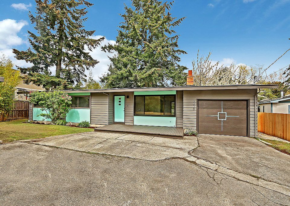 1st image of 2620 S 148th St