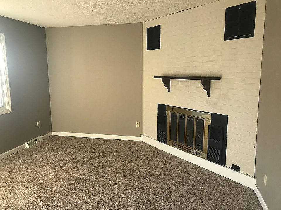 2nd image of 2097 Carter Dr