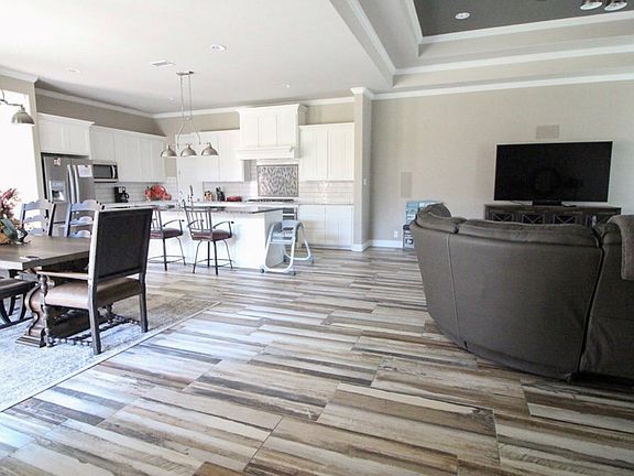 5th image of 6703 Mosswood Dr