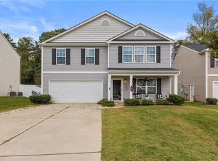 5891 Odenton Ln, Pfafftown, NC 27040