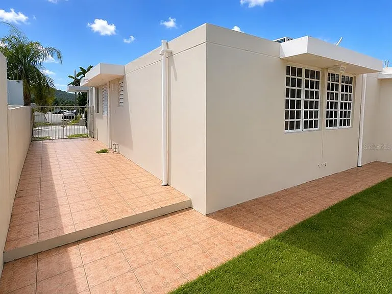 518 Calle Wito Morales Estancias Del Golf Clb — Photo 14