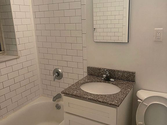 5th image of 295 Clinton Ave #110