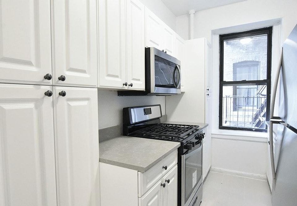 1st image of 254 Seaman Ave #A17
