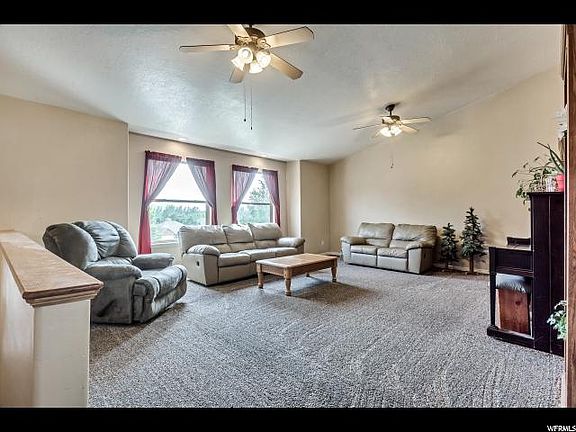 4th image of 3503 E Fairway Cir