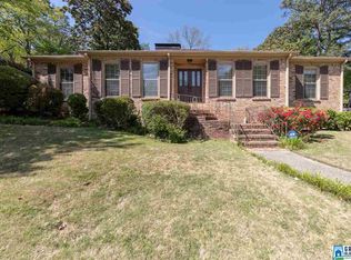 1804 Seneca Rd, Vestavia Hills, AL 35216