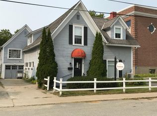 41 School St APT 1, Newport, VT 05855