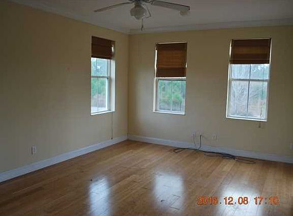 4th image of 165 Lake Mc Kissack Ln