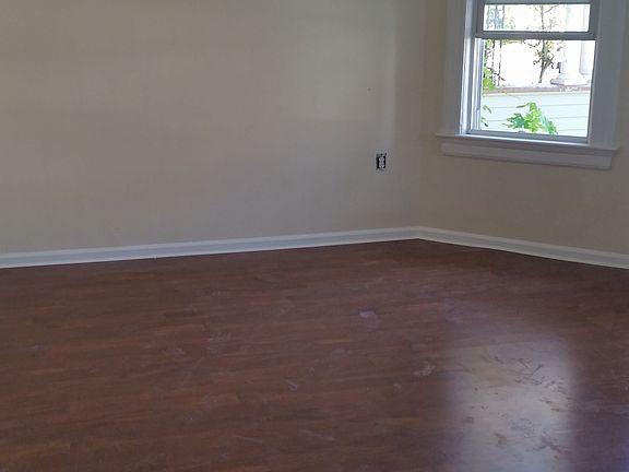 2nd image of 306 Arlington Ave