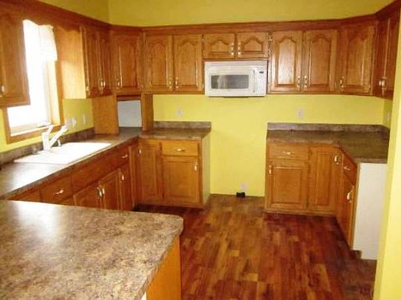 5th image of 22596 Elston Ct