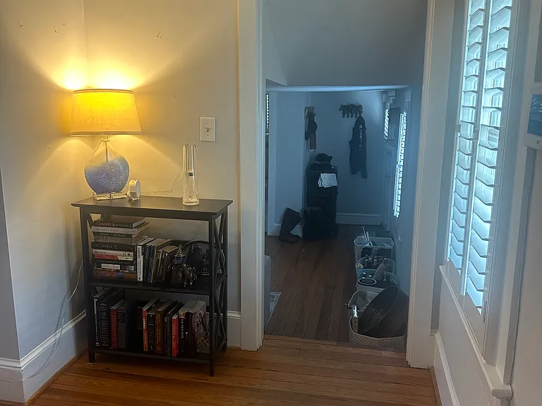 205 E Marshall St — Photo 2