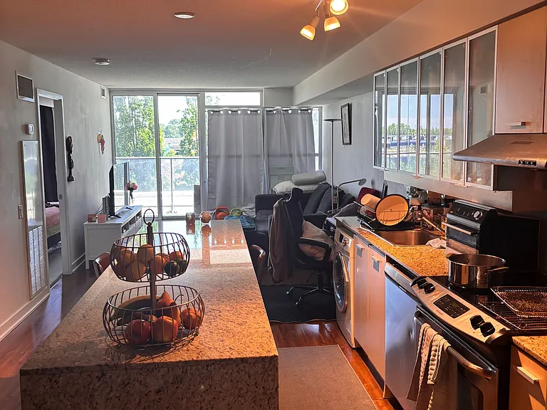 19 Singer Ct #206 — Photo 4