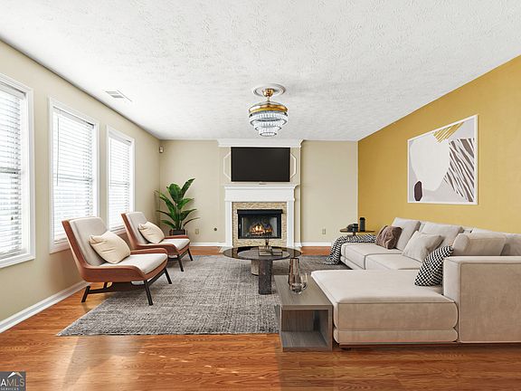 4th image of 1210 Hogan Ridge Dr