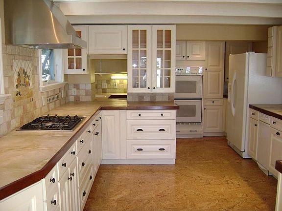 Kitchen with pantry in back