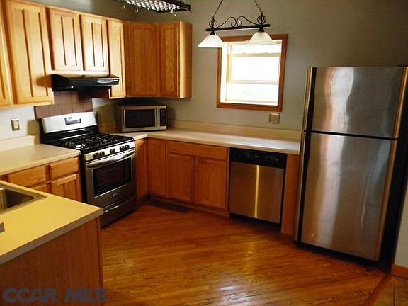 4th image of 321 E Lamb St