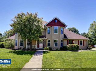 19 Olde Paltzer Ln, Appleton, WI 54913