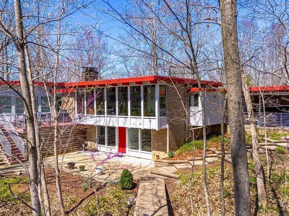 211 Oakhill Dr, Oxford, OH 45056