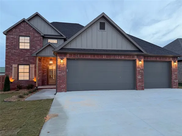 7635 Via Roma Ave, Springdale, AR 72762