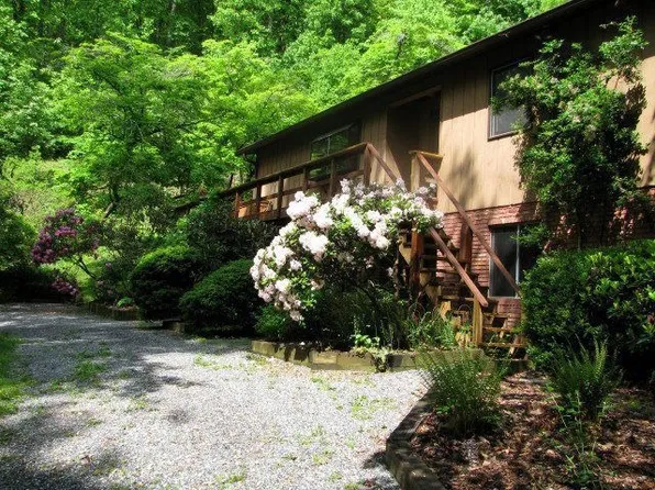 189 Wildwood Dr, Sylva, NC 28779