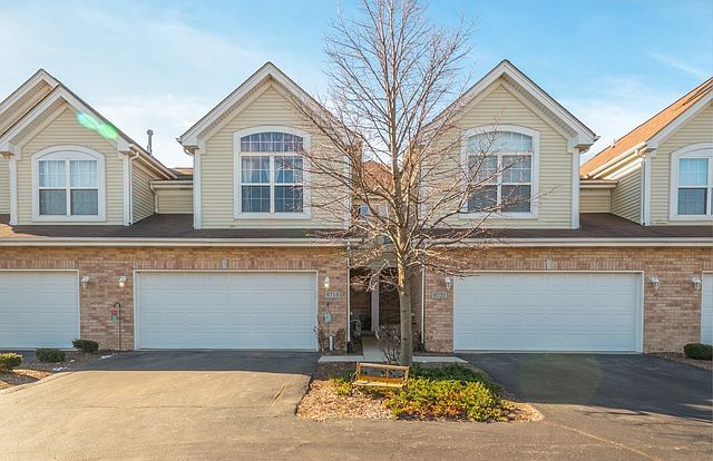 1st image of 9719 Hillcrest Cir