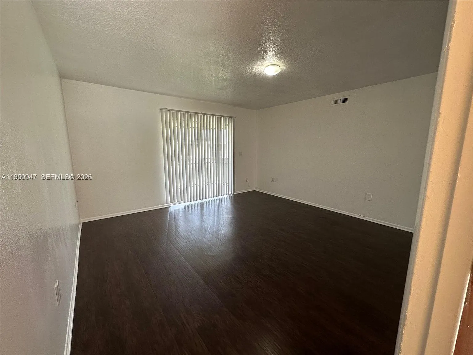 2 bed, 1.0 bath, $1,450 — Photo 4