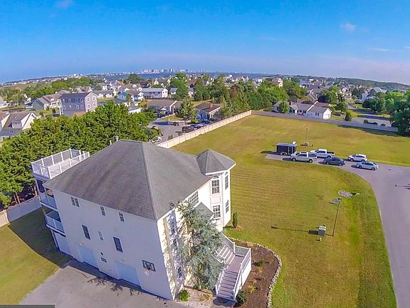 2nd image of 38031 Fenwick Shoals Blvd