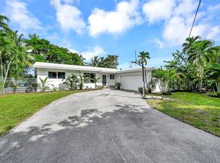 14615 Harris Pl, Miami Lakes, FL 33014