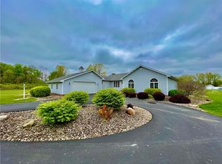 499 Pulaski Mercer Rd, New Wilmington, PA 16142