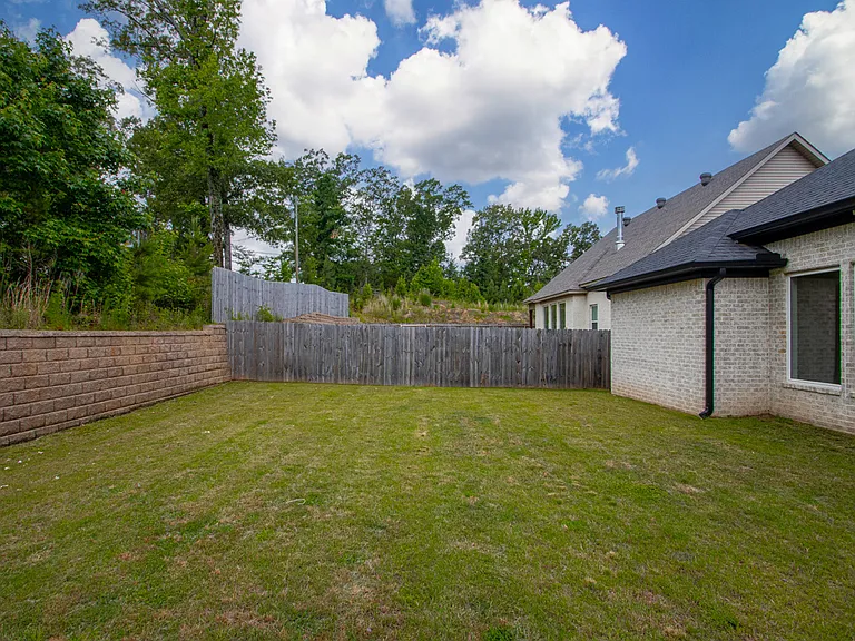4041 Elizabeth Ct — Photo 31