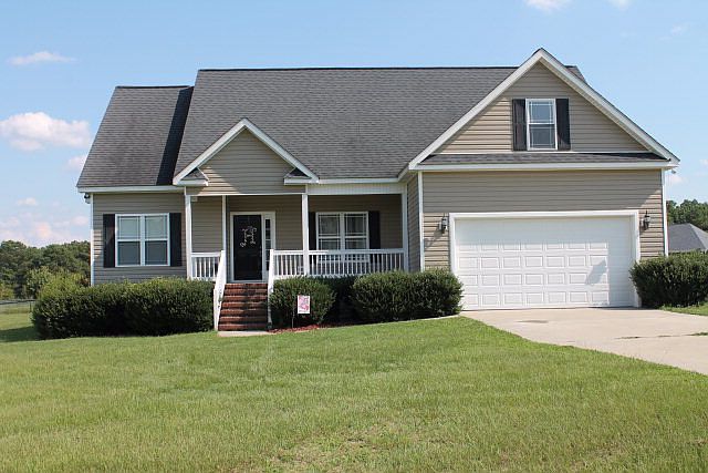 1st image of 610 Foxwood Dr