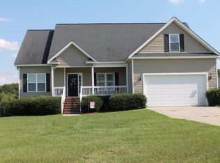 610 Foxwood Dr, Goldsboro, NC 27530
