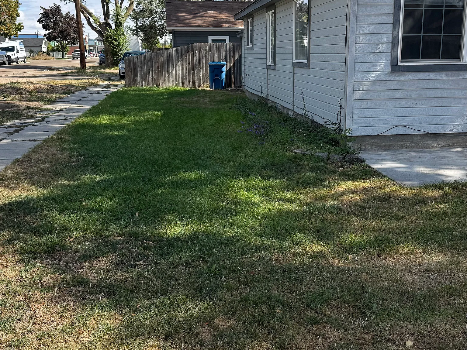 3 bed, $1,599 — Photo 3