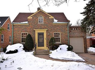 483 Selborne Rd, Riverside, IL 60546